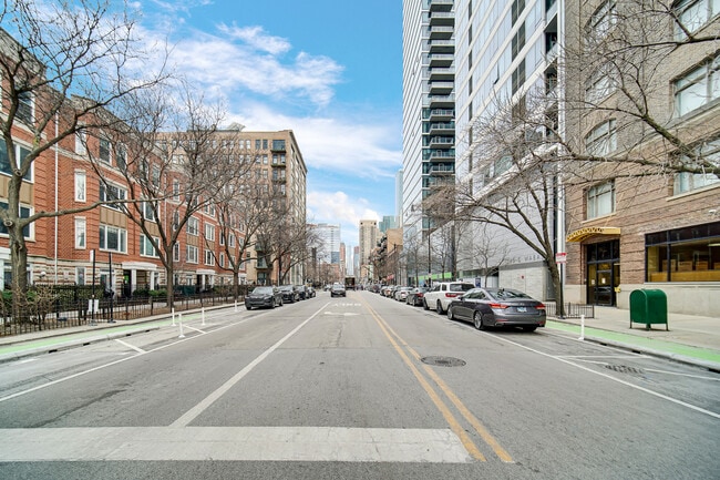Building Photo - 1345 S Wabash Ave