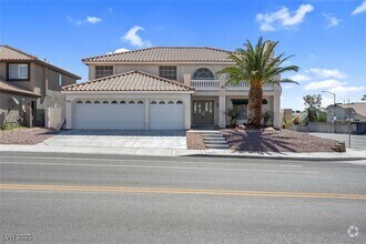 Building Photo - 3604 N Campbell Rd
