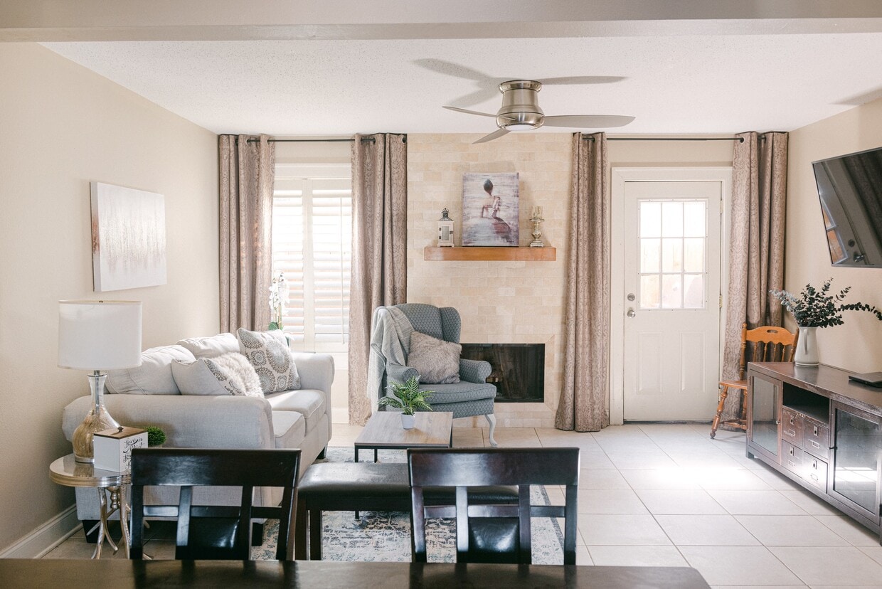 Photo - 217 Clearview Pkwy (Metairie, LA)