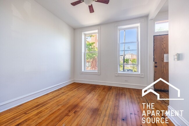 Photo - 1847 S Loomis St (Chicago, IL) Apartment