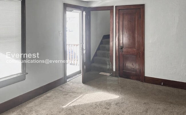 Foto del edificio - 1187 Murray Ave