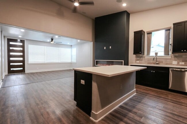 Building Photo - 13257 Bridgeview Ln