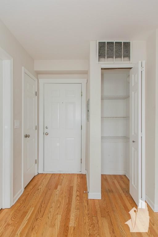 Foto del edificio - 2 bedroom in Chicago IL 60625