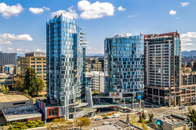 Building Photo - Soma Towers