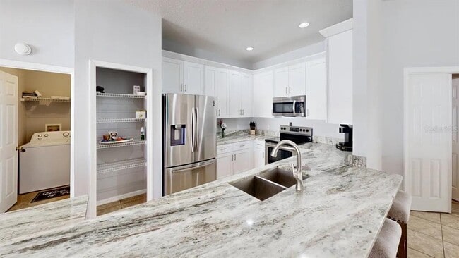 Foto del edificio - 110 Tee Garden Way