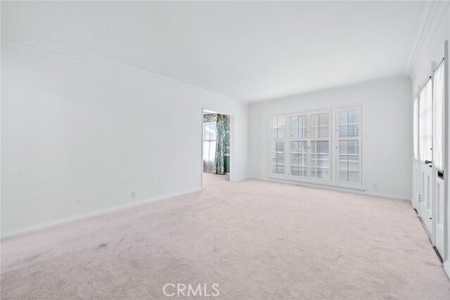 Foto del edificio - 1241 S Beverly Glen Blvd