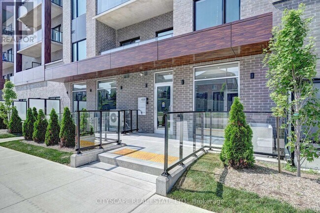 Photo du bâtiment - 408 Dundas St S