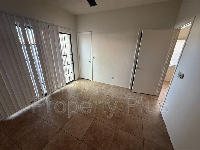 Building Photo - 3930 W Monterey St
