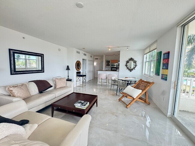 Foto del edificio - 100 NE 6th St