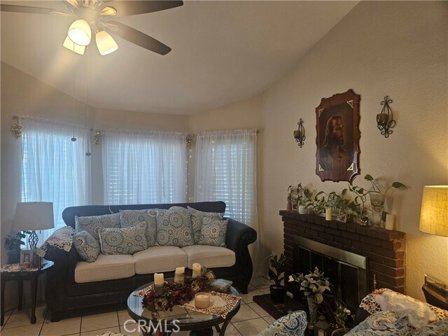 Foto del edificio - 11322 Oakwood Dr