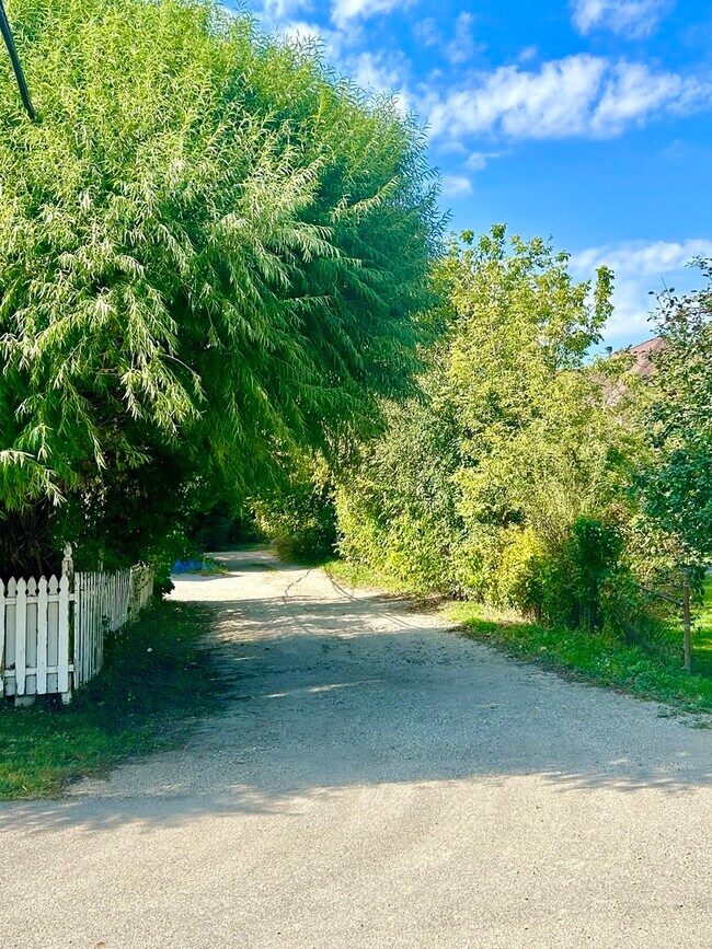 Foto del edificio - 905 W Rockland Rd