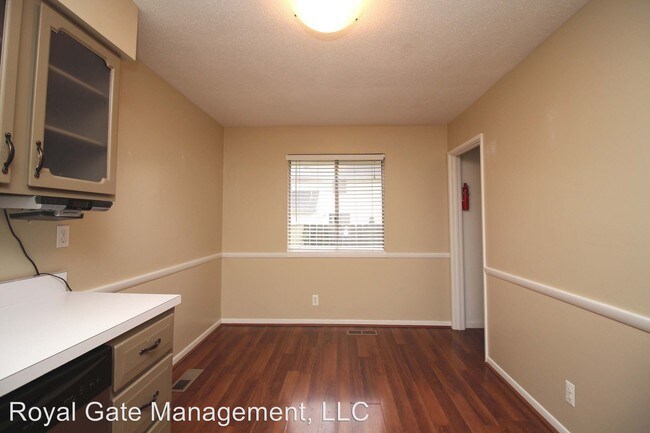 Foto del edificio - 8314 Hemlock St