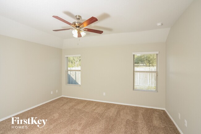 Building Photo - 5253 Blue Ivy
