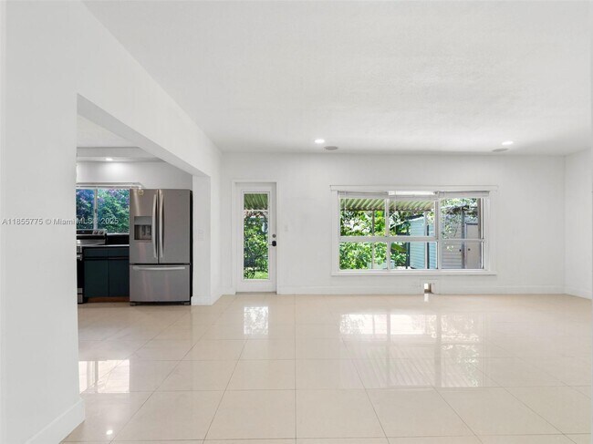 Foto del edificio - 4850 SW 5th Terrace