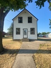 Building Photo - 24 E Birch St