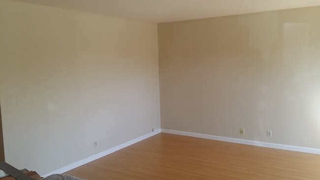 Building Photo - Charming Sunnyvale Home with Private Yard – Prime Location!