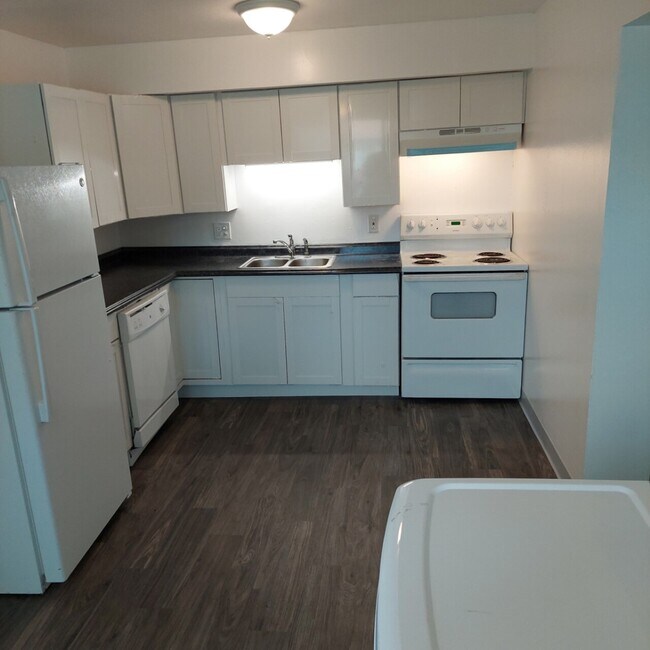 Building Photo - 4595