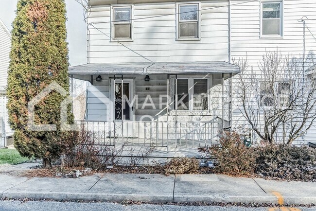 Foto del edificio - 17 Maple St