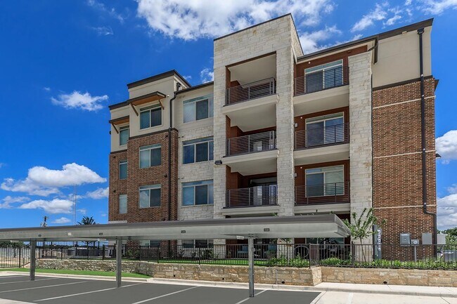 Building Photo - 2 bedroom in San Antonio TX 78257