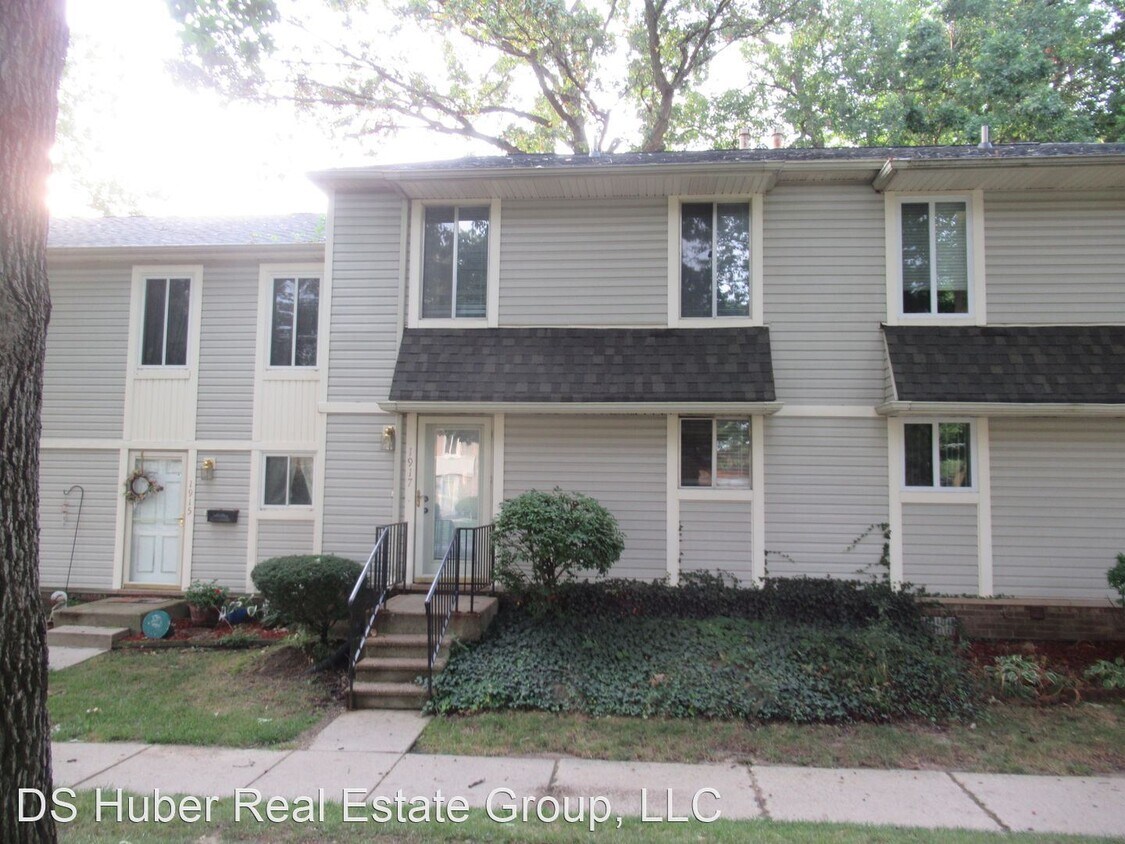 3 br, 1.5 bath House 1917 Bois Ile Drive House Rental in Haslett, MI