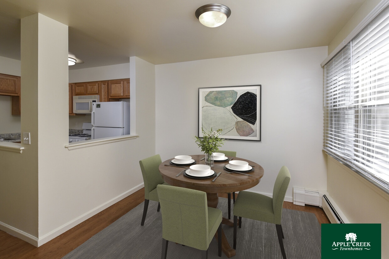 Apple Creek Townhomes Apartments in Corning, NY