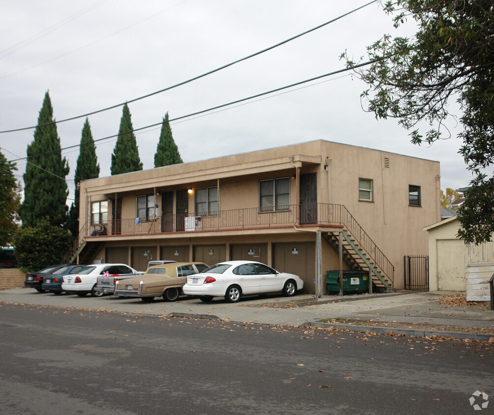 Primary Photo - 22520 Alice St