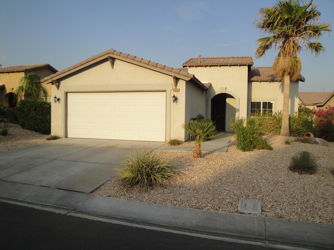 8494 Great Smokey Ave, Desert Hot Springs, CA 92240 House Rental in