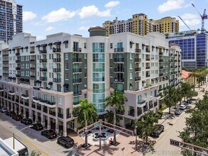 Building Photo - 600 S Dixie Hwy