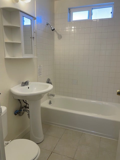 BATHROOM - 18 Linden Ave