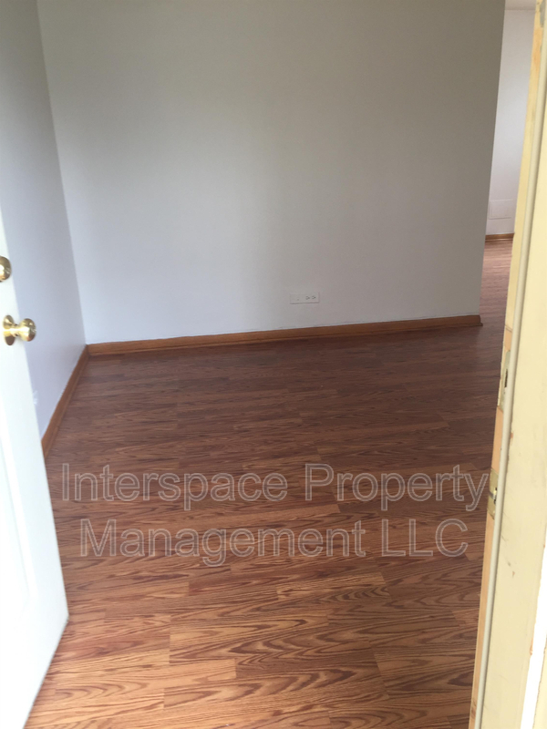 Building Photo - 9957 Cicero - 108