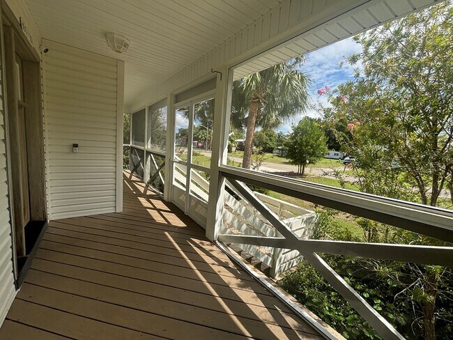 Foto del edificio - 802 Marvin Ave