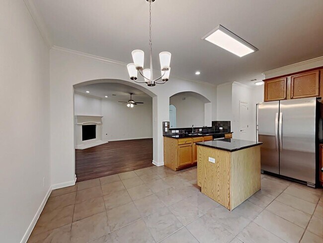 Foto del edificio - 921 Summer Wood Blvd