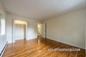 Foto del edificio - 75 Gardner St