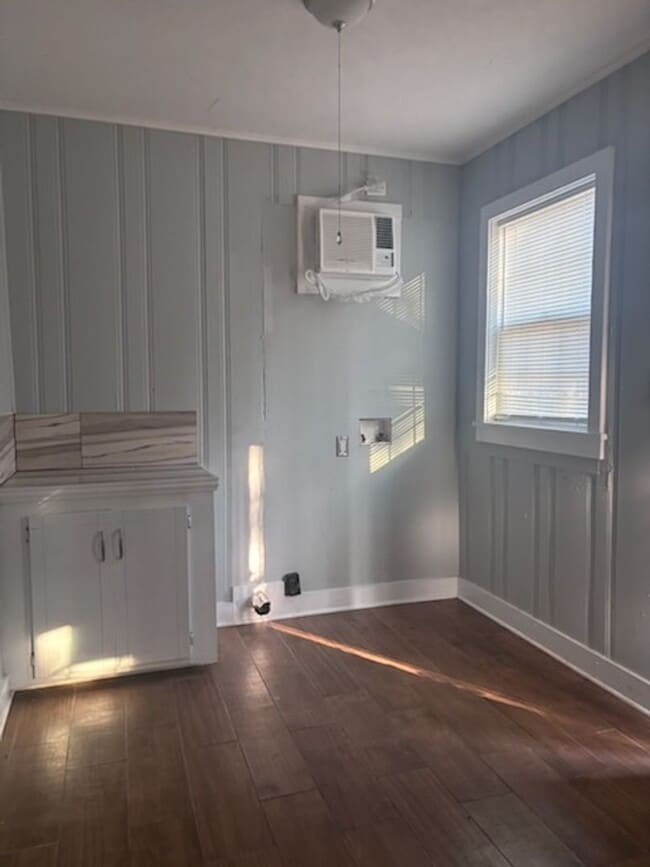 Building Photo - 131 Grandview Cir