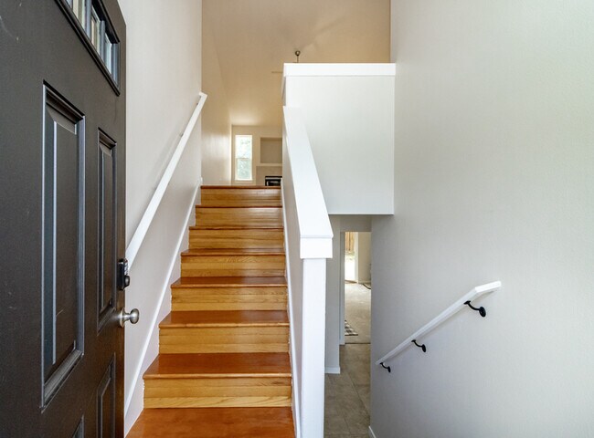 Building Photo - 7804 207th St E