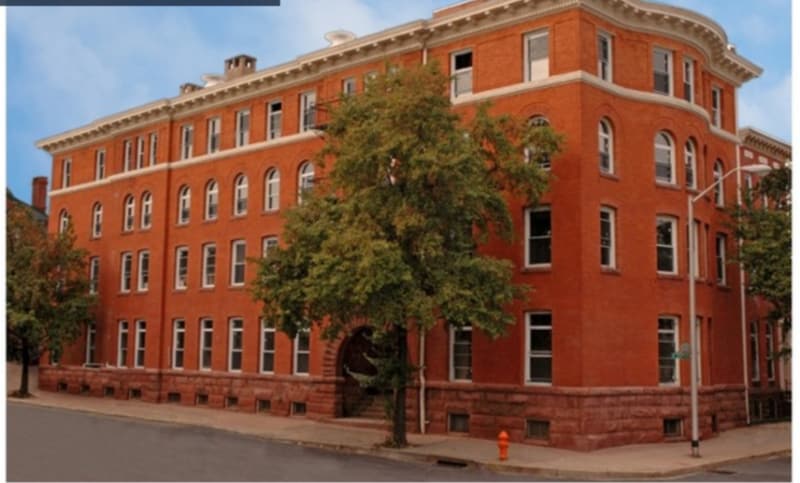 Primary Photo - 2300 N Calvert St