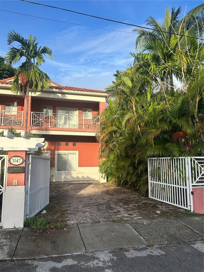 Building Photo - 3147 New York St