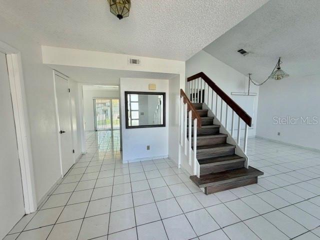 Building Photo - 2640 Debany Rd