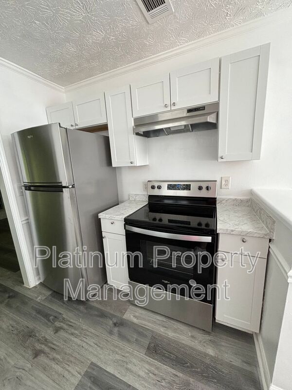 Building Photo - 2798 New S Dr