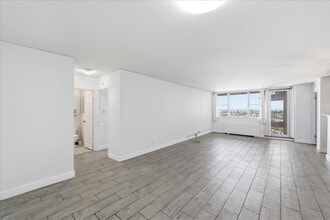 Building Photo - 6040 JFK Blvd E