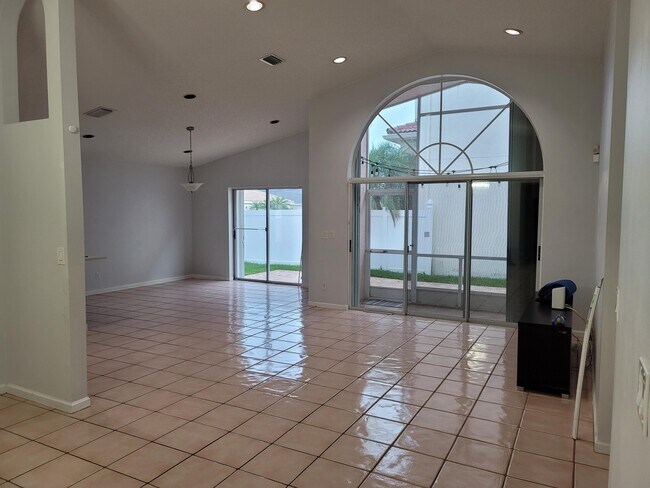 Foto del edificio - 7189 Catalina Way