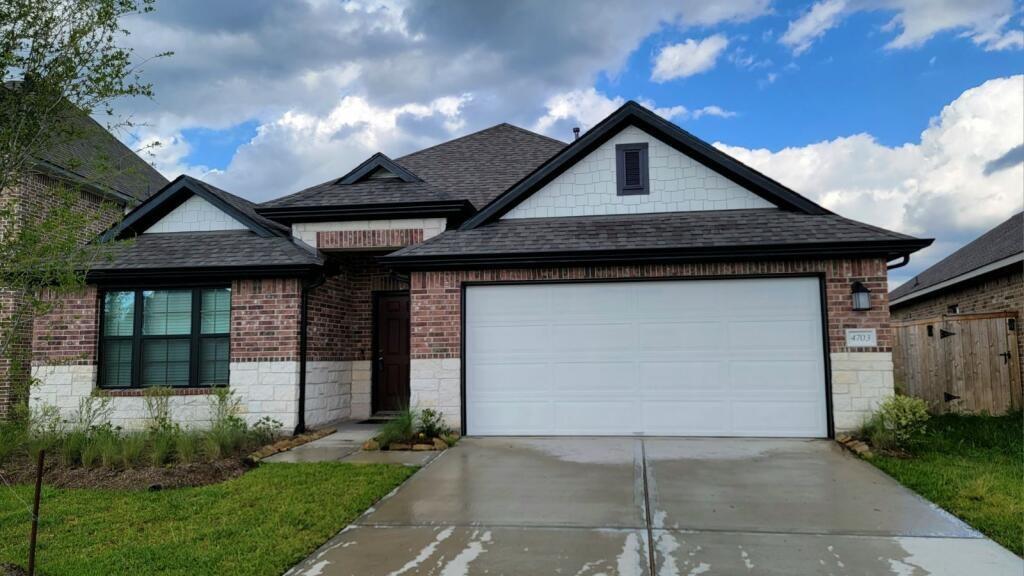 Foto principal - 4703 Preservation Oaks Ln