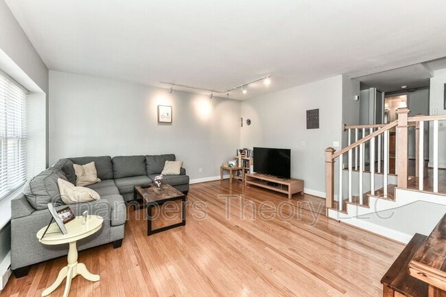 Foto del edificio - 2630 Adams Mill Rd NW