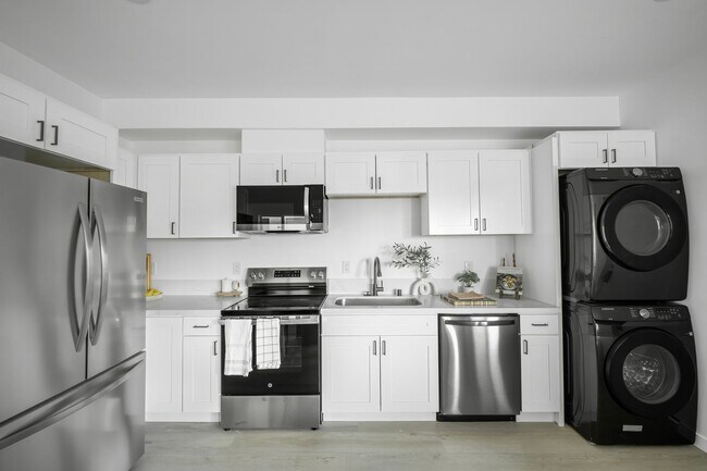 Building Photo - 6170 Akins Ave