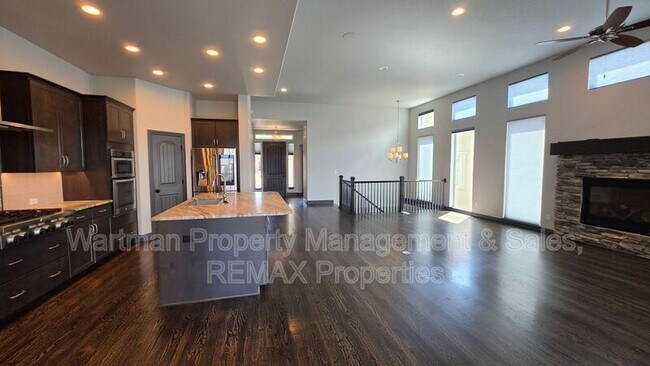 Building Photo - 10250 Hewlett's Gulch Ct
