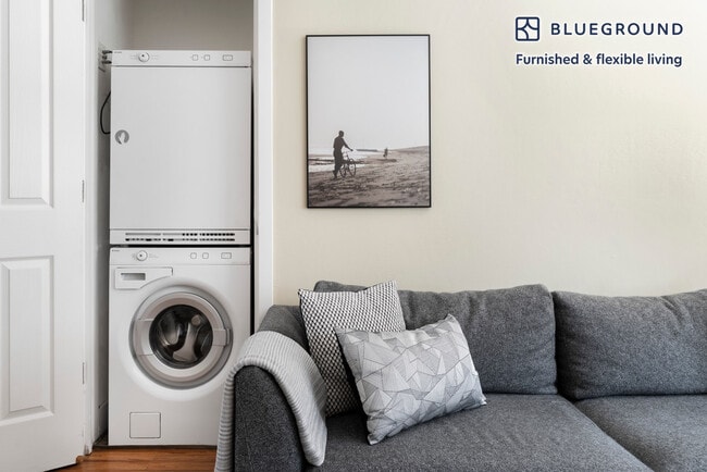 Building Photo - 600 N Whisman Rd