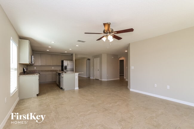 Foto del edificio - 321 S Haven Ct