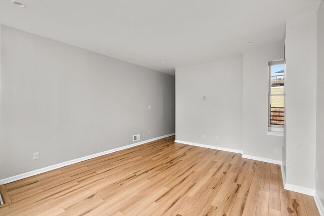 Foto del edificio - 2110 E Fayette St