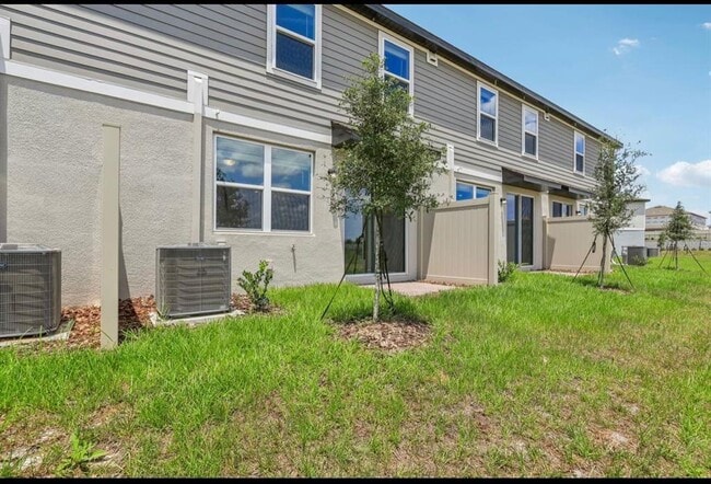 Building Photo - 16390 Bird of Paradise Ave