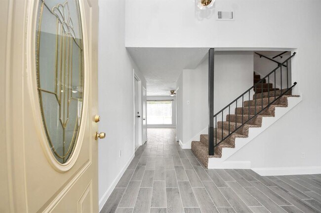 Building Photo - 23702 Wintergate Dr